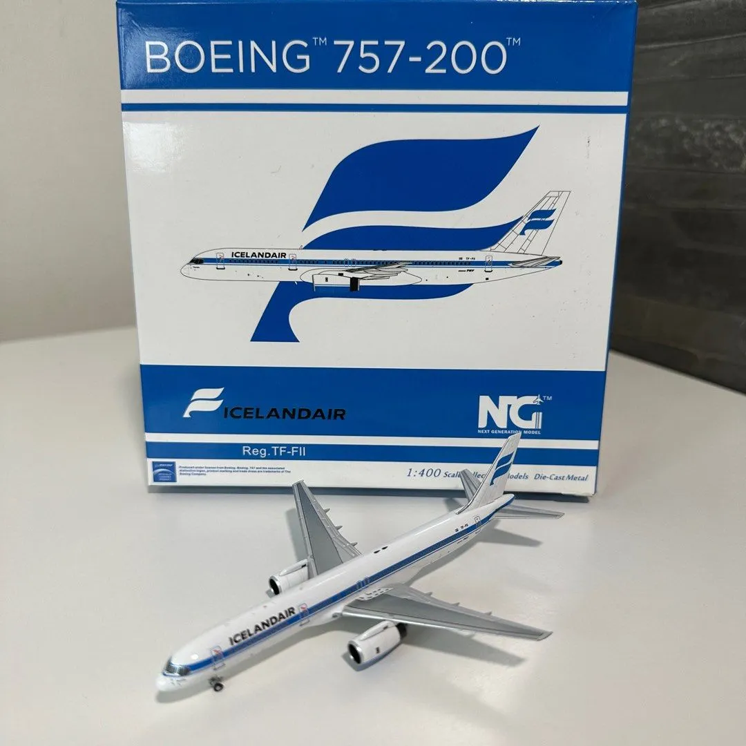 52411 diecast aircraft cleaning