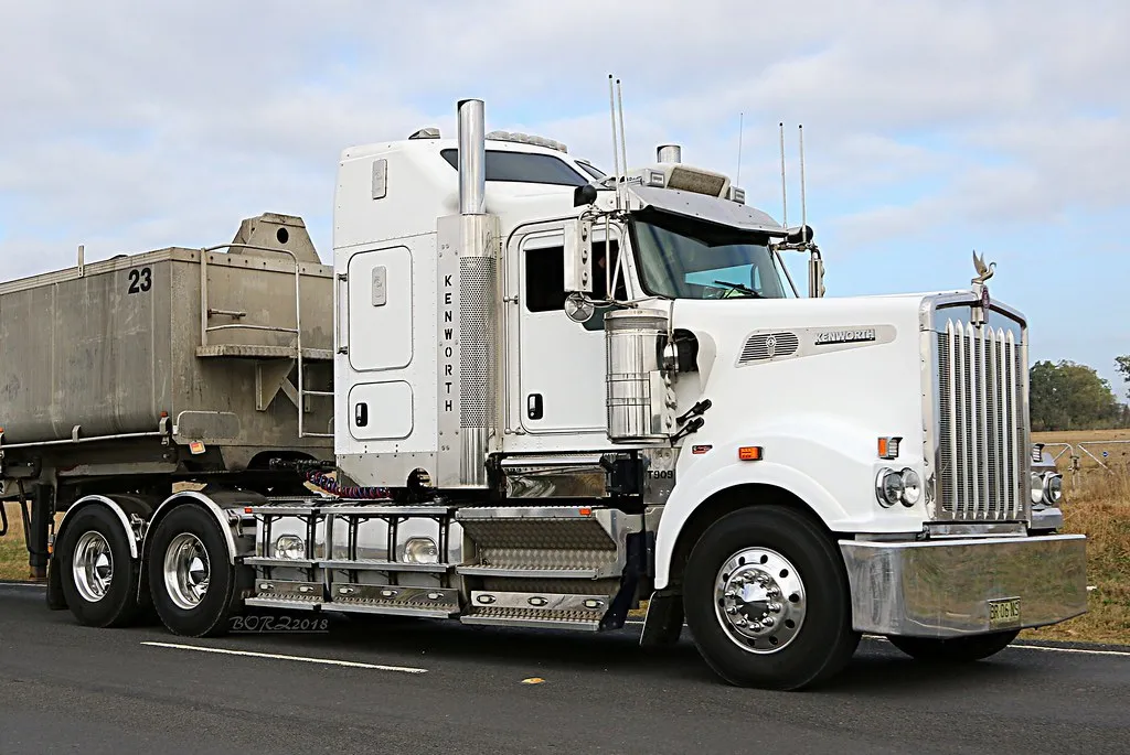 52429 kenworth t909 model 3