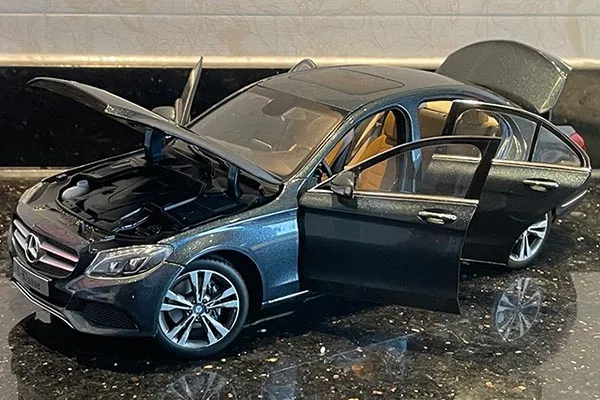 52434 mercedes w203 diecast collection