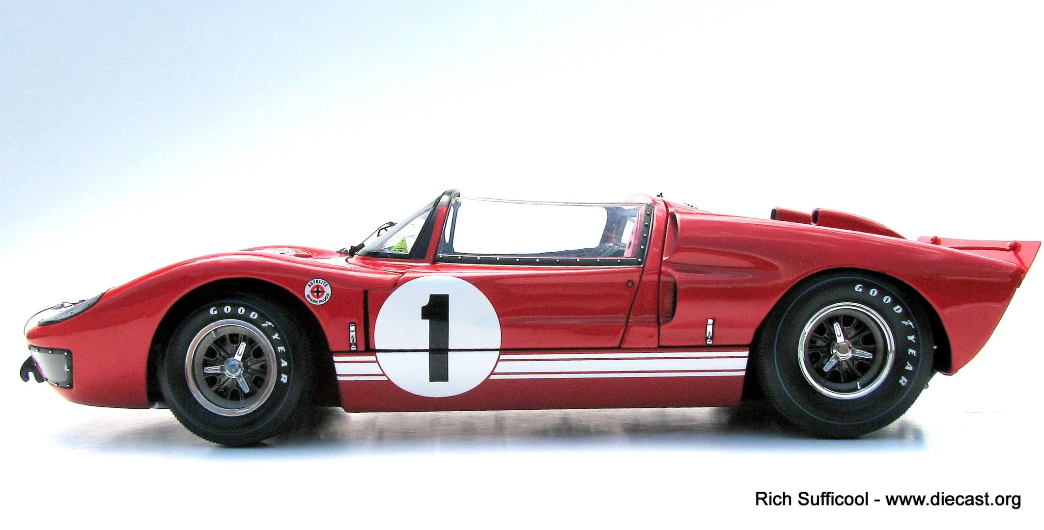 52437 le mans winner diecast