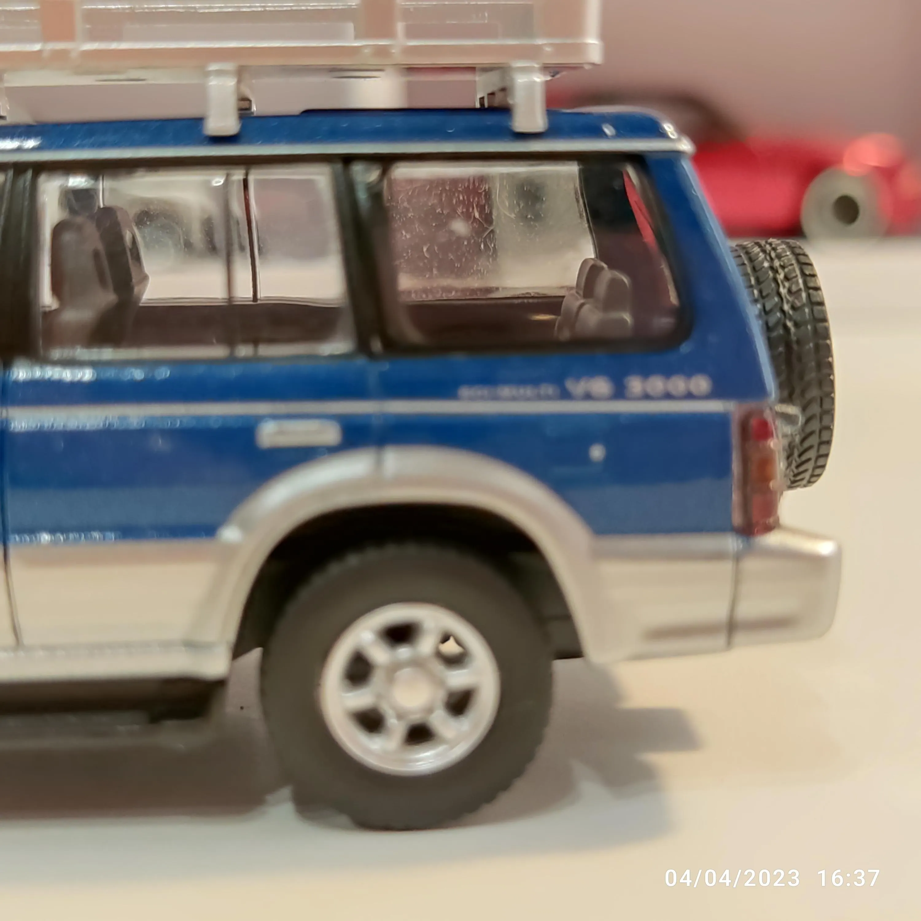 52448 storing diecast models