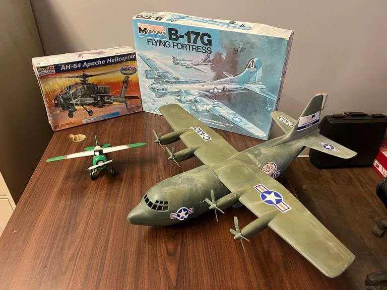 52450 spitfire diecast