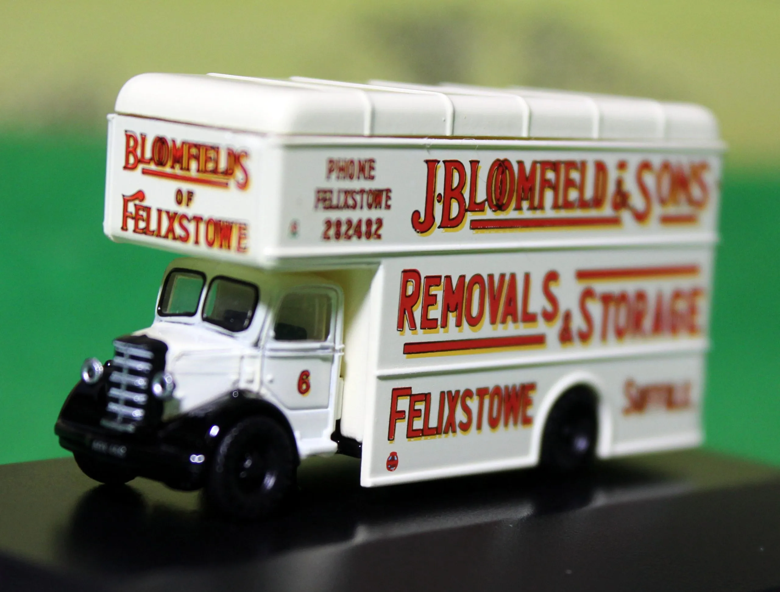 52452 diecast models oxford budgeting