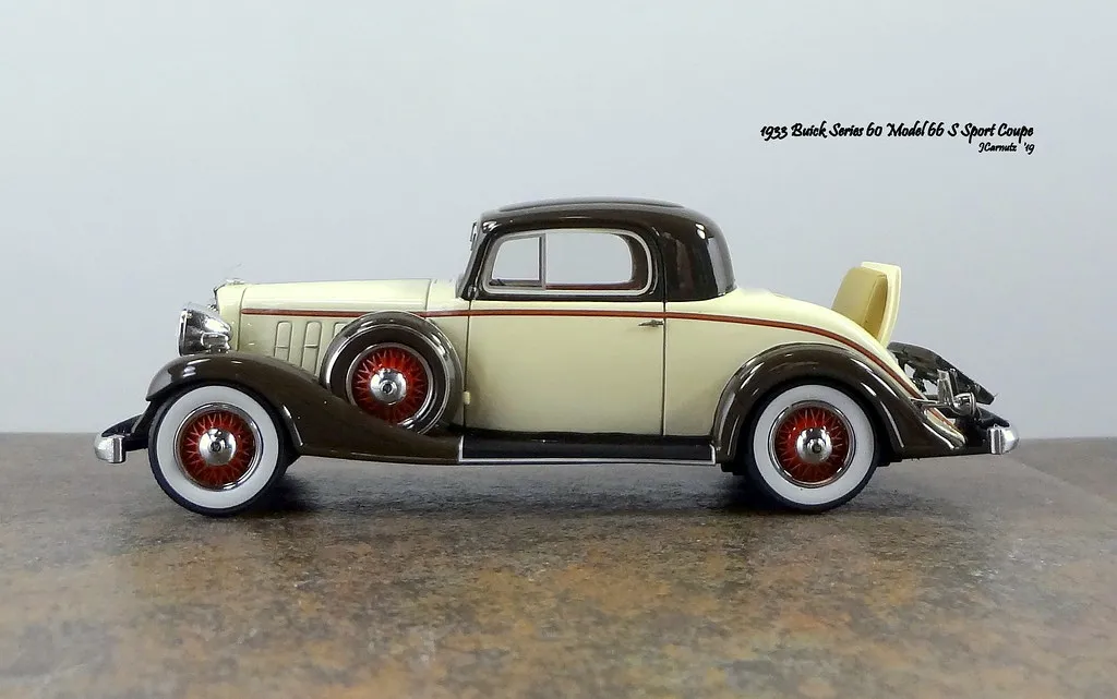 /img/52460-cars-diecast-store.webp