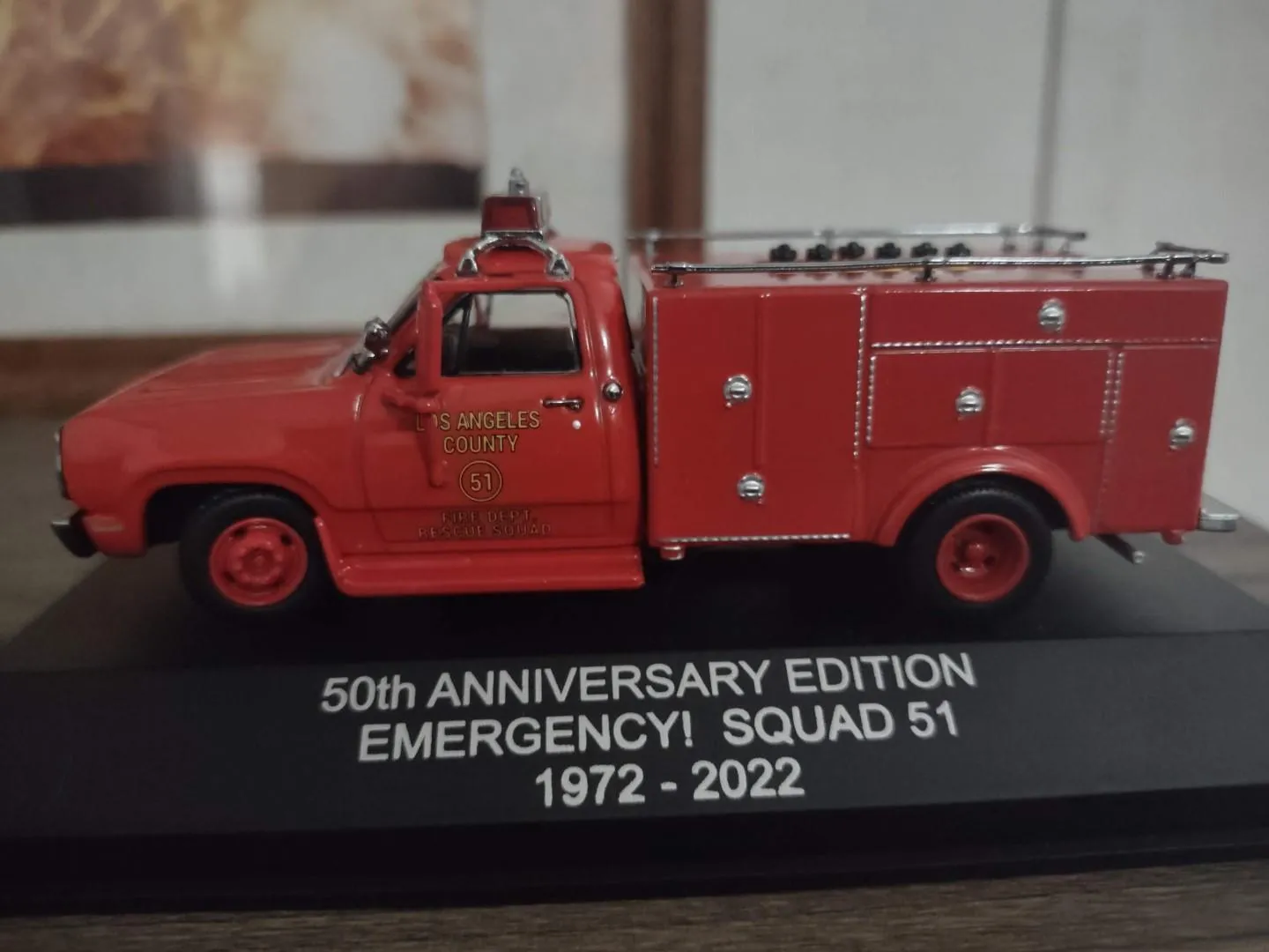 /img/52461-diecast-collection-display.webp