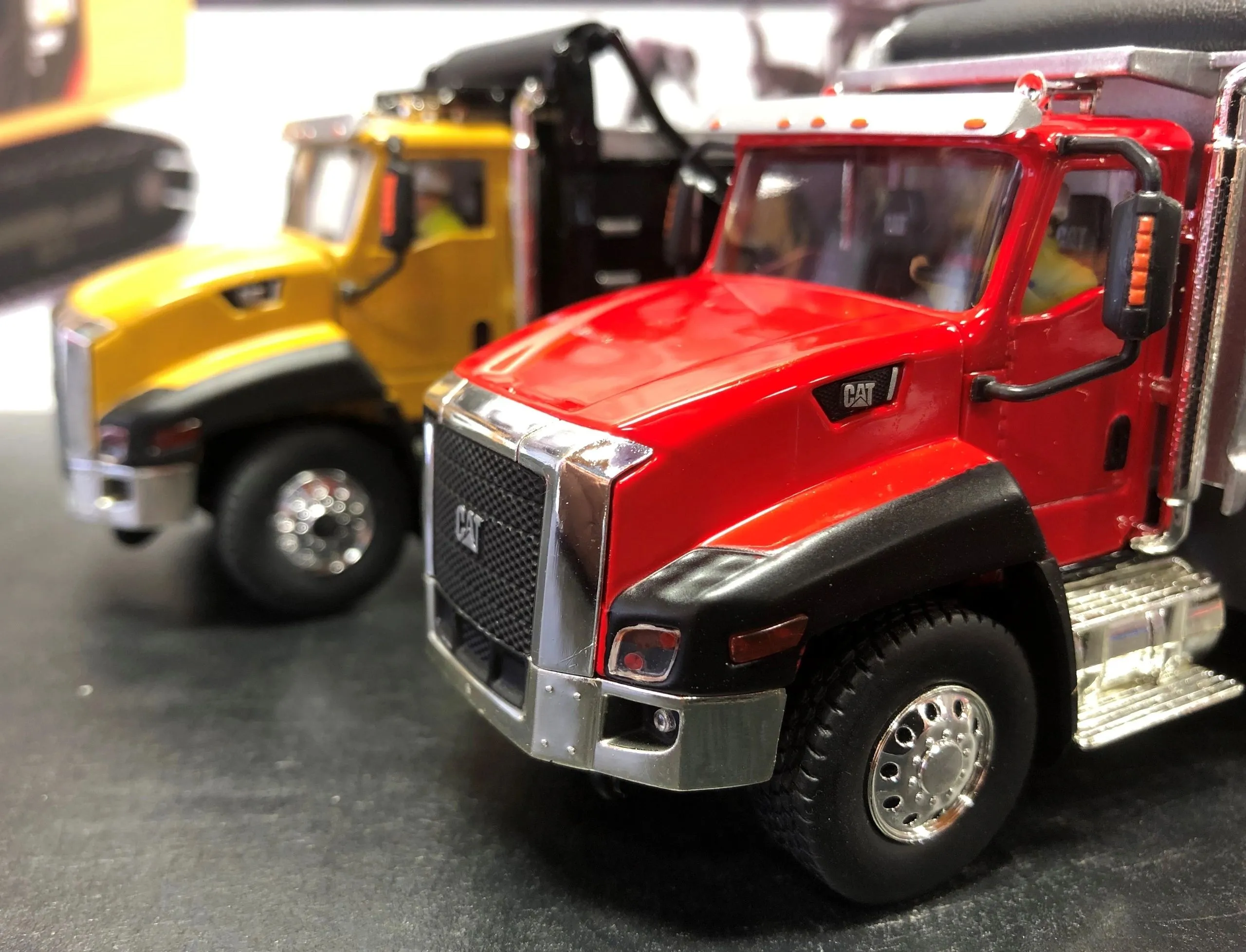 /img/52471-jakes-diecast-materials.webp