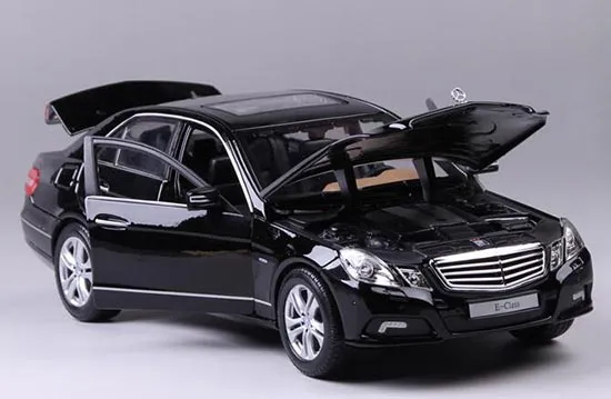 52488 mercedes e200 w211 diecast