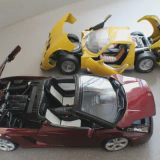 /img/52489-diecast-car-selling.webp