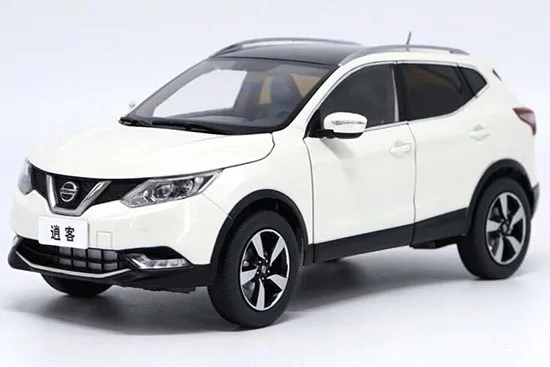 /img/52495-diecast-qashqai-display.webp