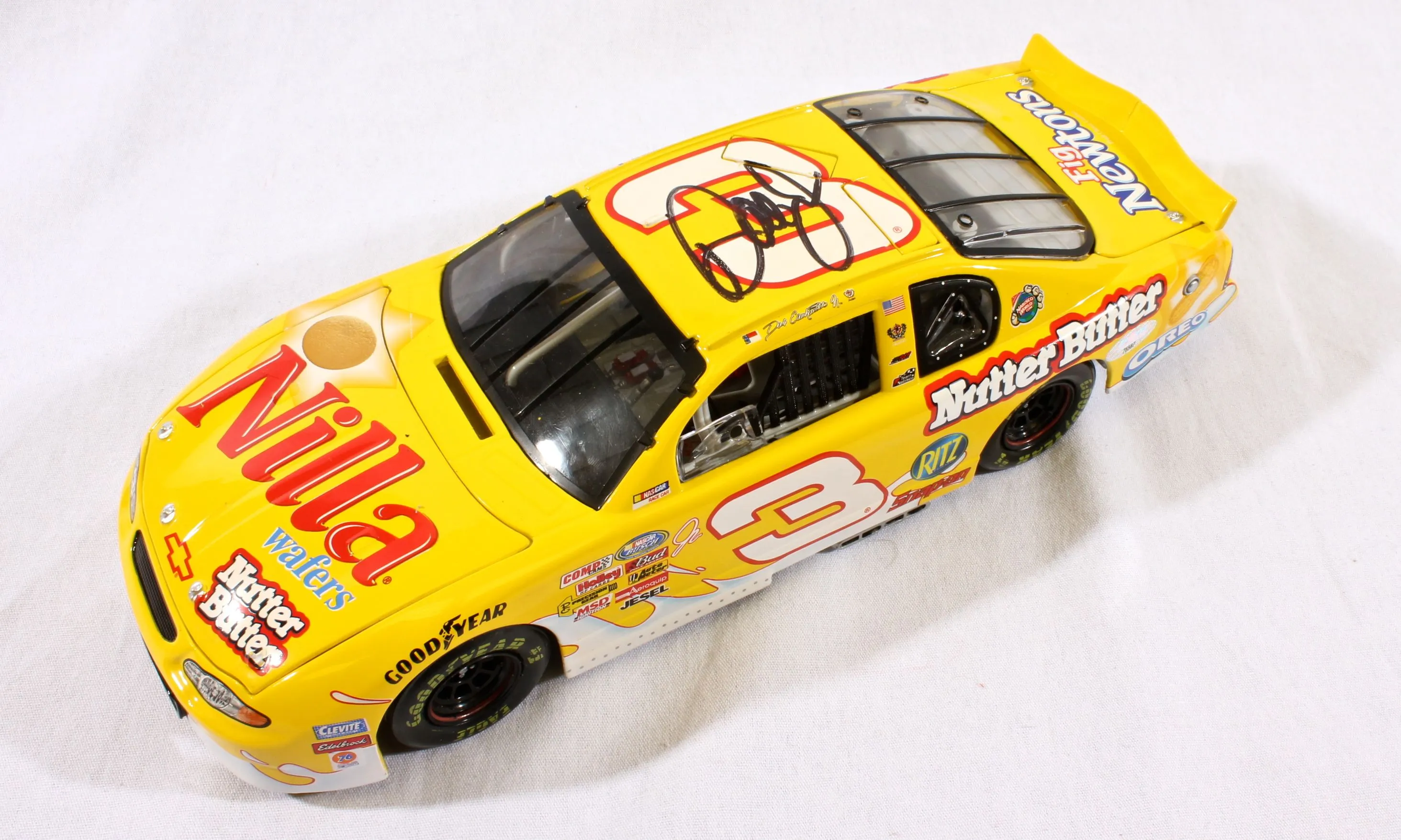 52498 dale jr autograph close up