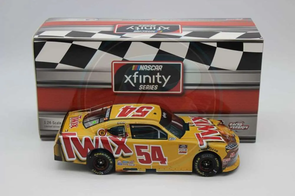 52501 kyle busch twix diecast 3