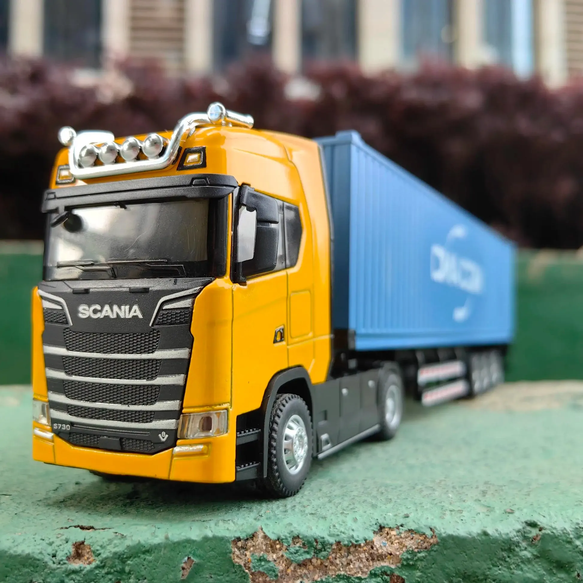52516 diecast model truck paint