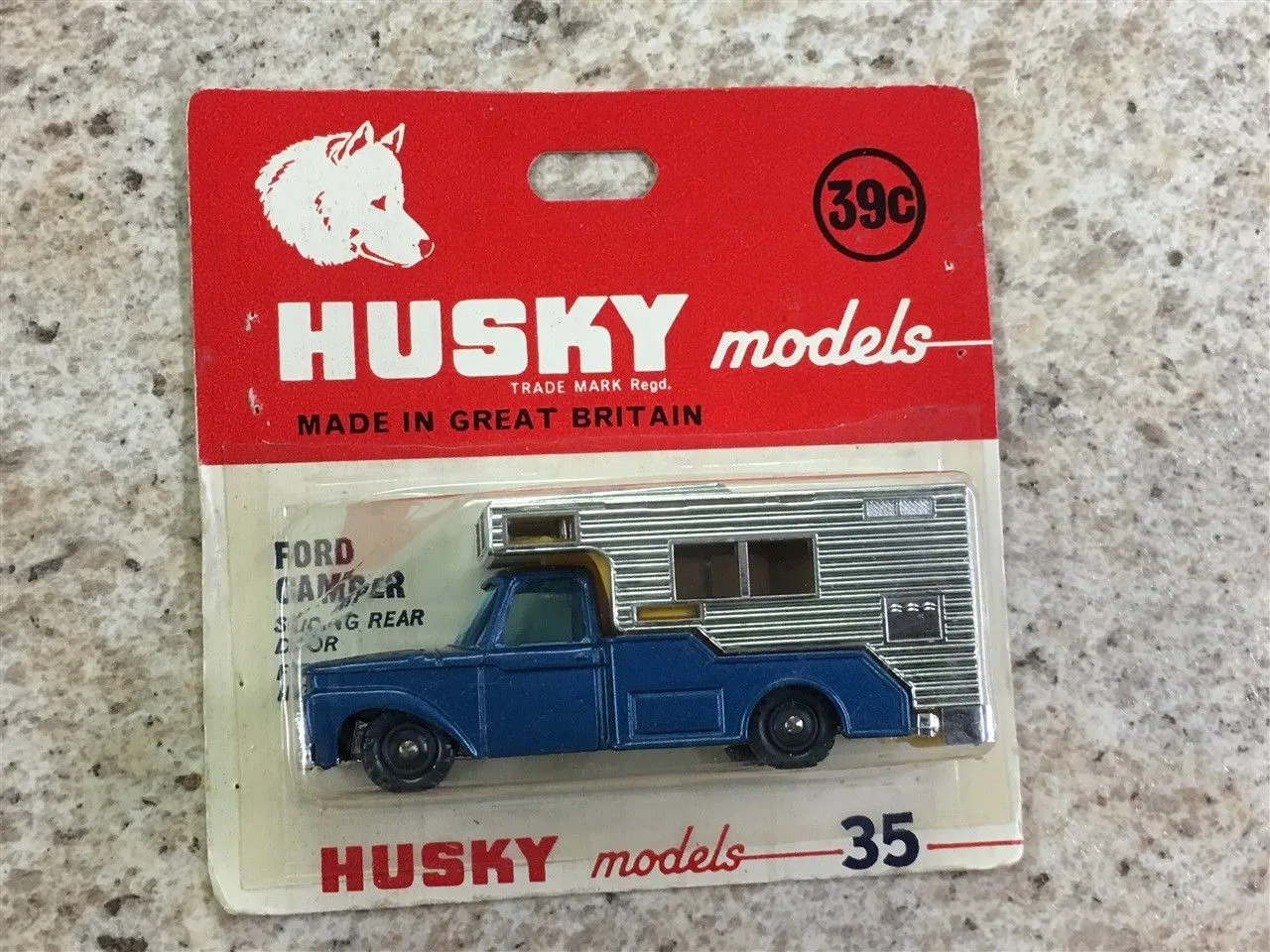 52523 husky diecast collection