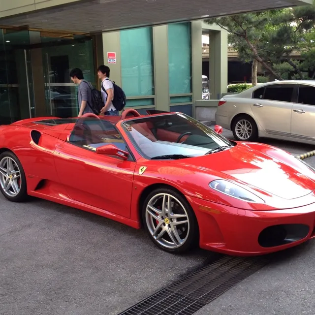 52566 f430 spider diecast model materials