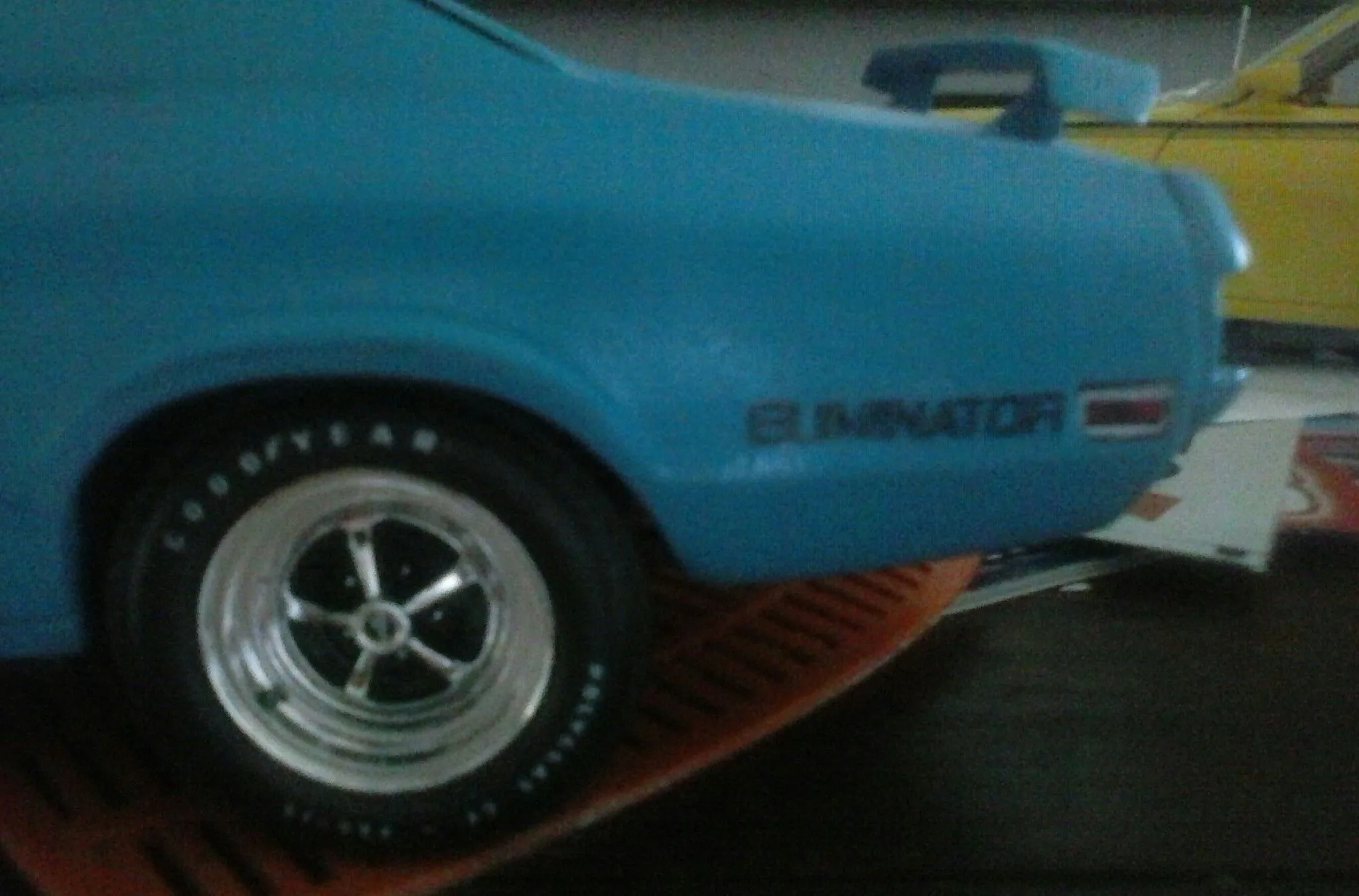 52569 welly diecast materials