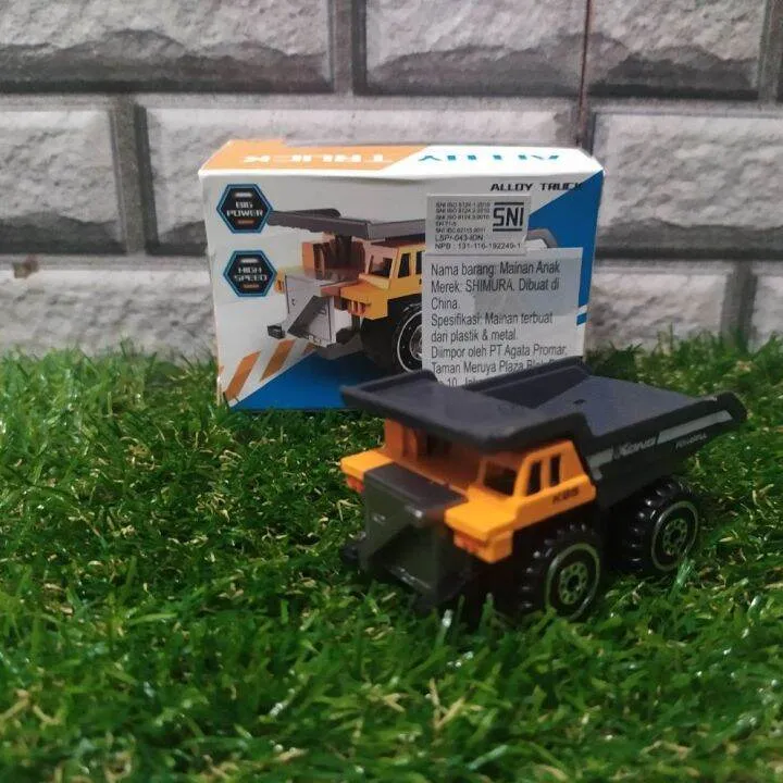 /img/52570-diecast-mobil-care.webp