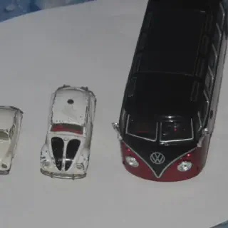 /img/52572-diecast-car-display.webp