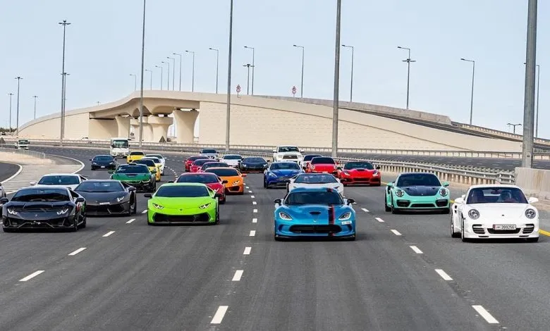 /img/52574-diecast-car-display-qatar.webp