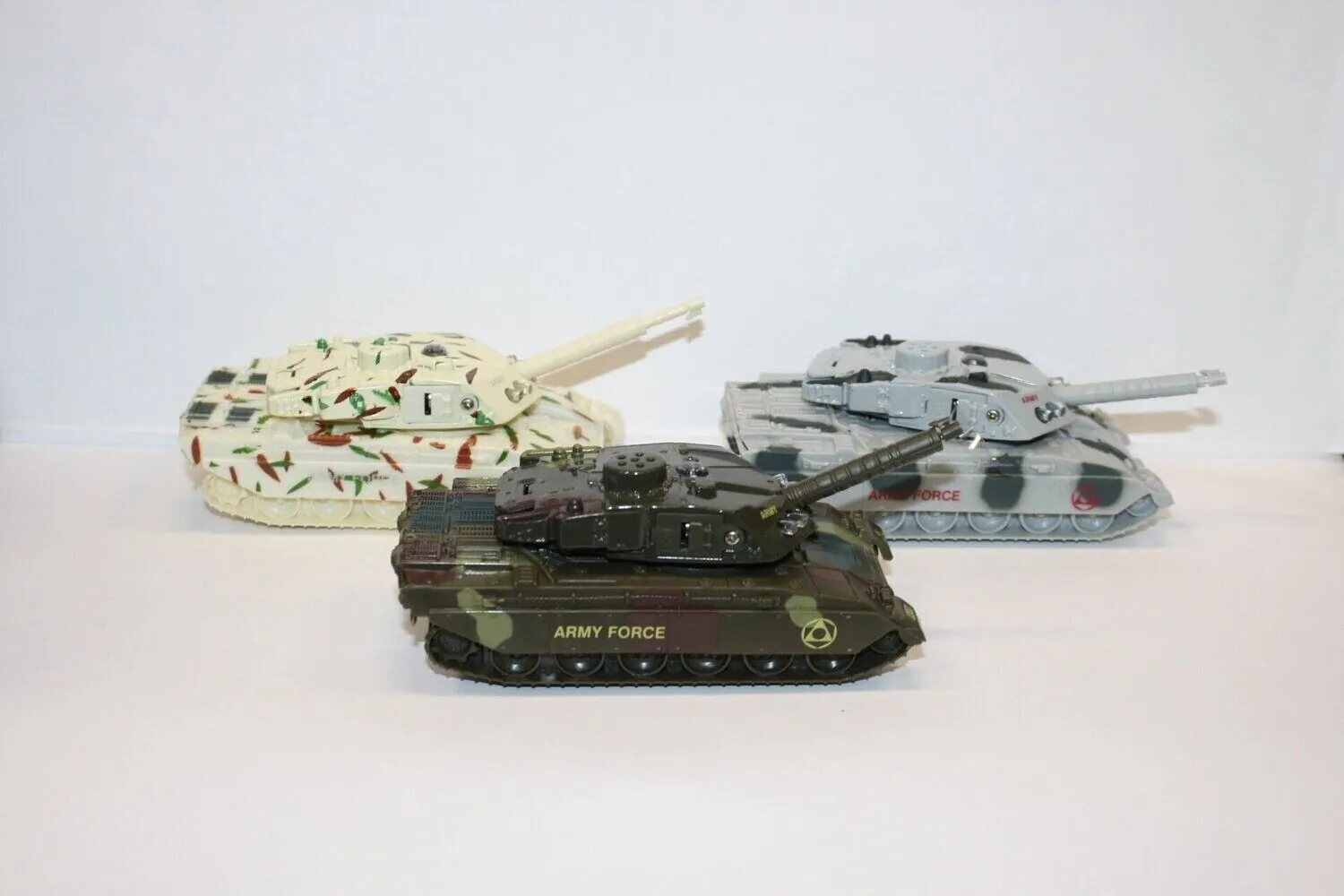 52577 diecast tank models intro