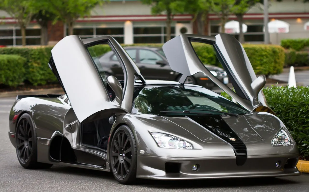 52588 ssc ultimate aero diecast model detail