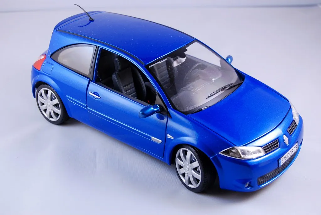 52599 renault diecast model display