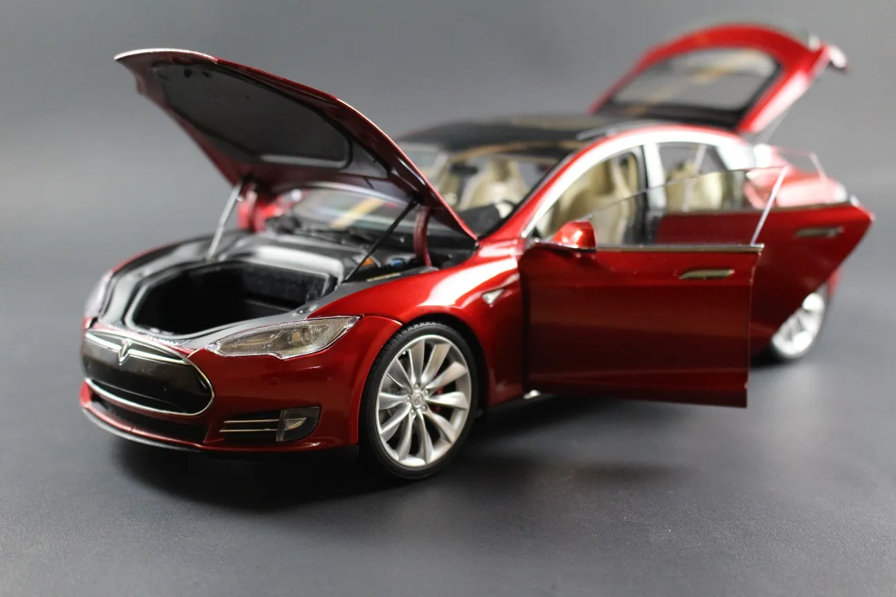 52609 tesla model s scale comparison