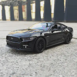 /img/52614-diecast-car-detail.webp