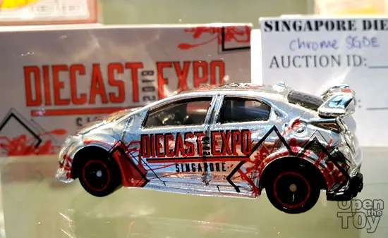 /img/52623-diecast-expo-visitors.webp