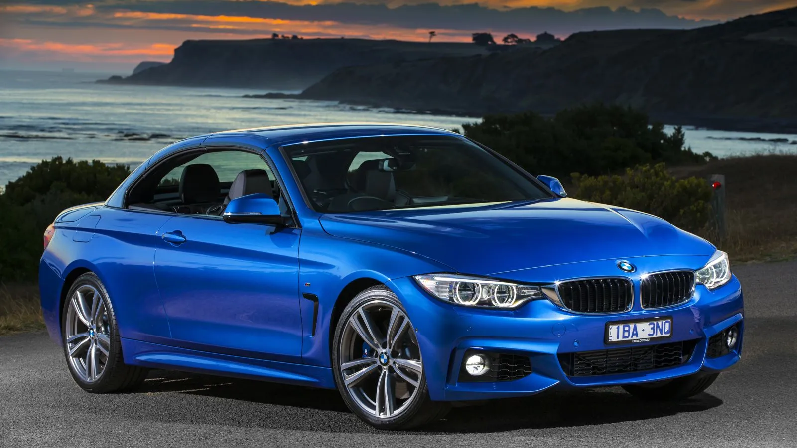 /img/52625-bmw-4-series-convertible-diecast-retailer.webp