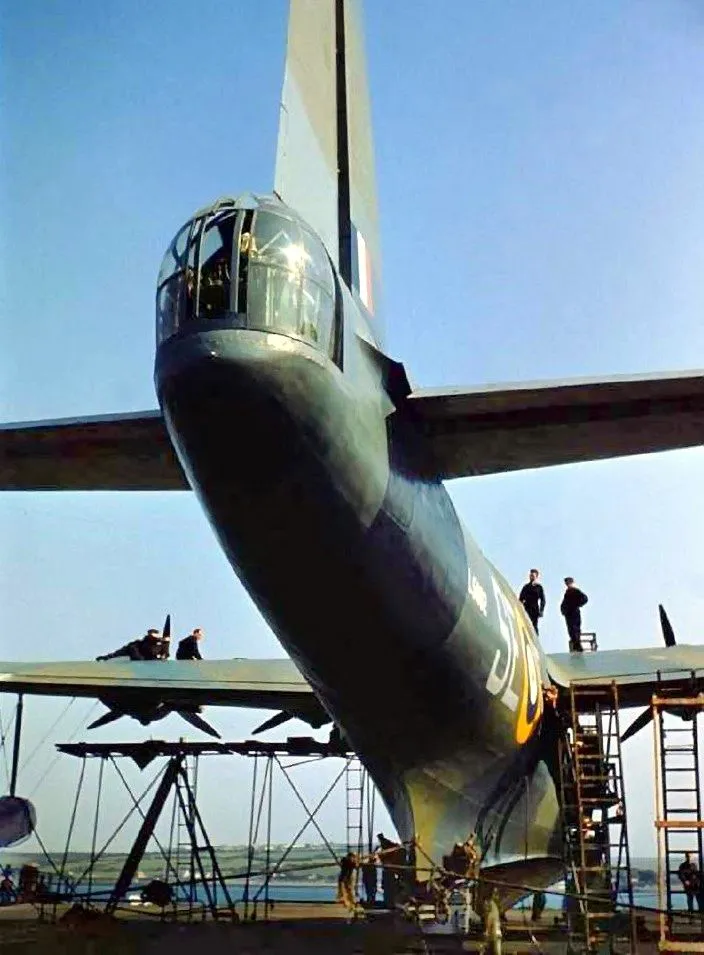 52636 diecast sunderland flying boat scales