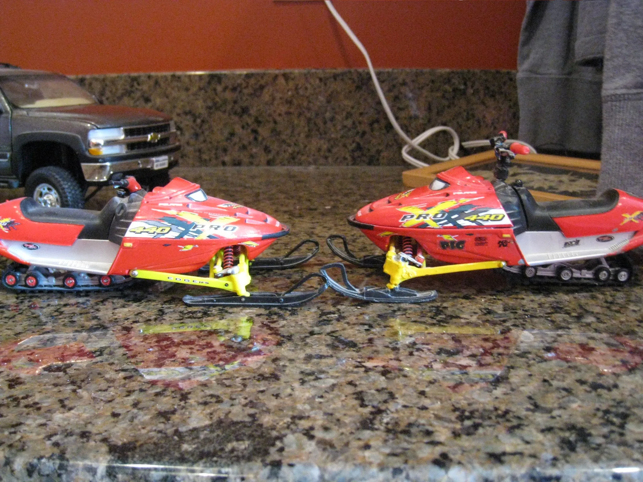 52674 snowmobile diecast scale