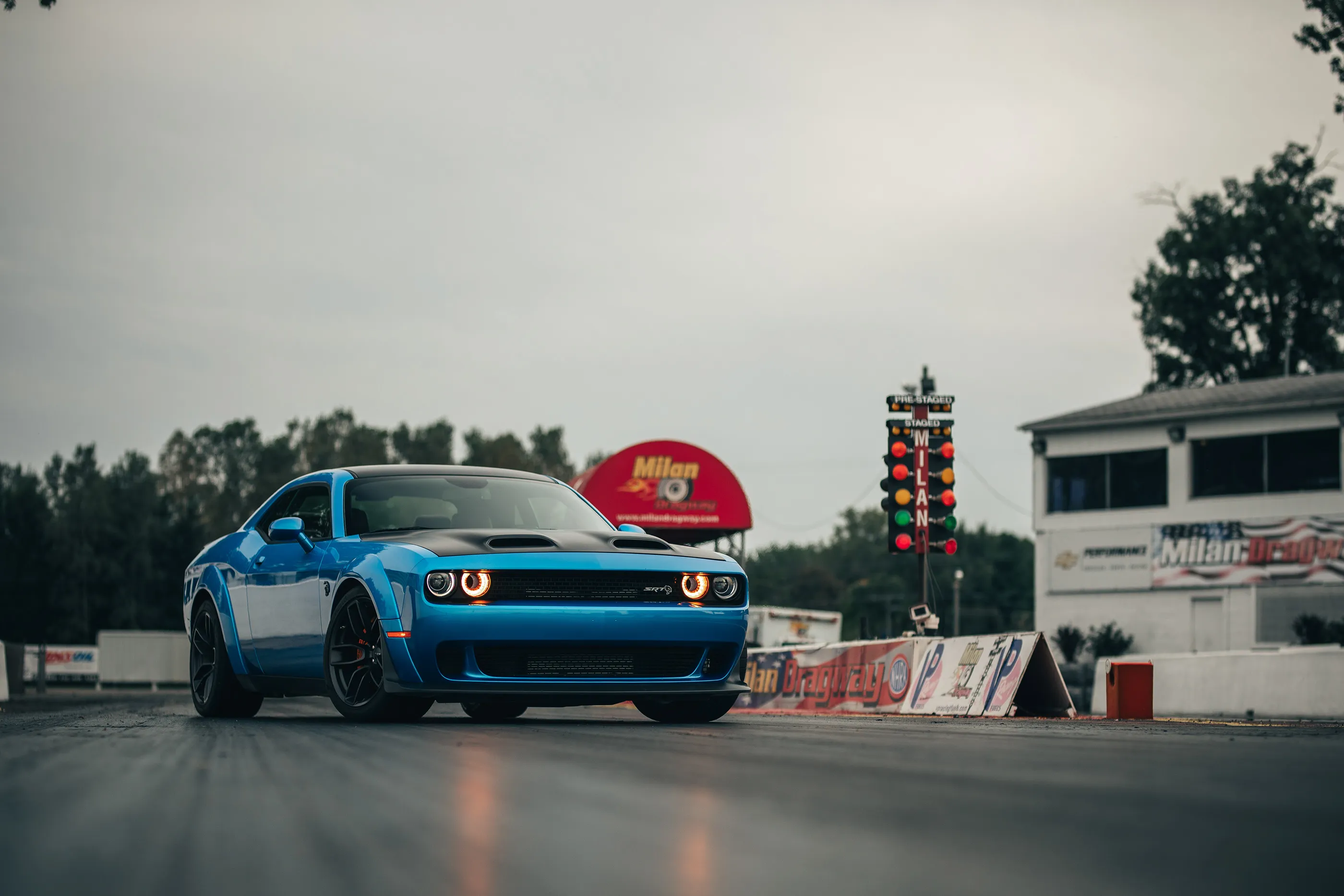 52682 dodge hellcat redeye diecast feature3