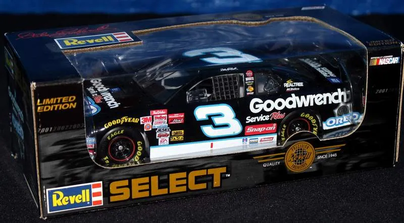 52691 dale earnhardt revell diecast 2