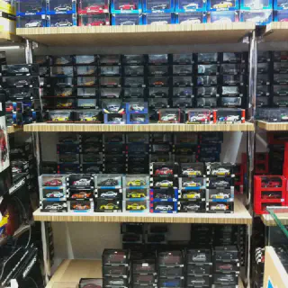 /img/52696-collecting-diecast-models.webp
