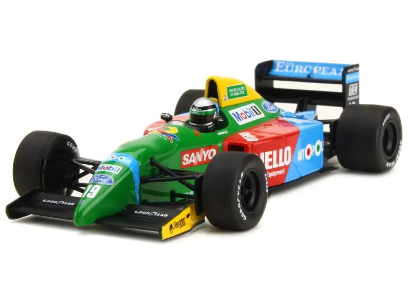 52704 mercedes w09