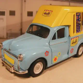 /img/52707-finished-diecast-slot-car.webp