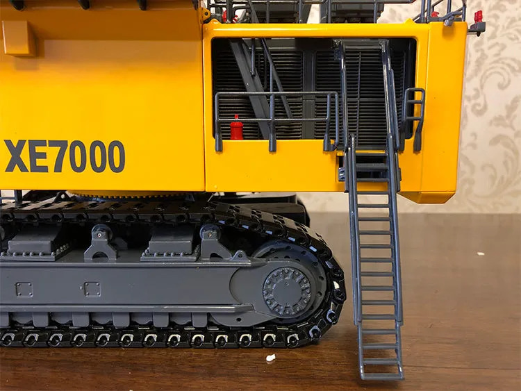 /img/52715-diecast-metal-excavator-maintenance.webp