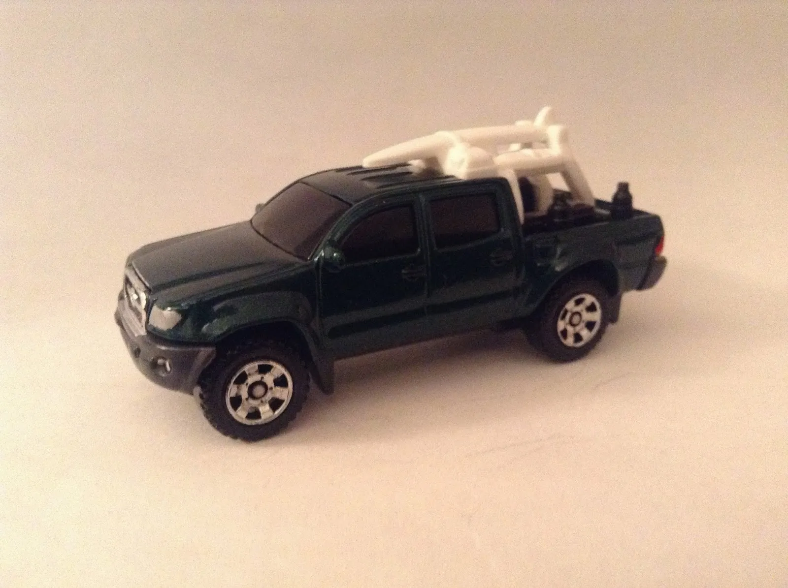 52725 04 tacoma xtracab diecast