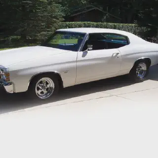 /img/52727-chevelle-diecast-detailing.webp