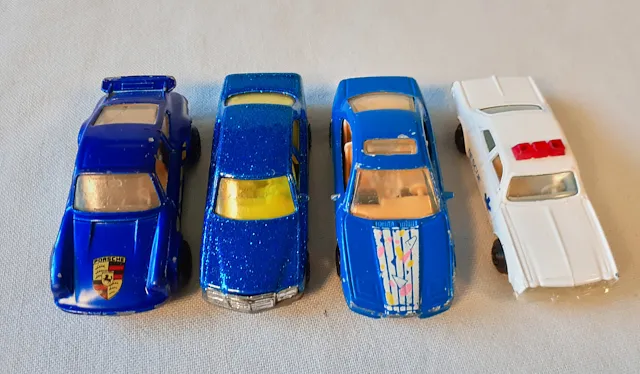 52734 diecast car packaging